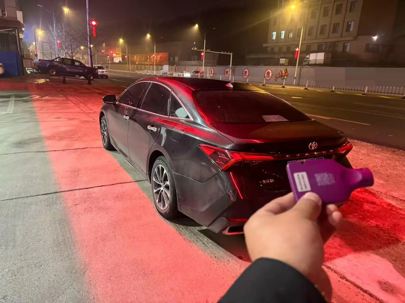 2023 TOYOTA AVALON thumbnail 4