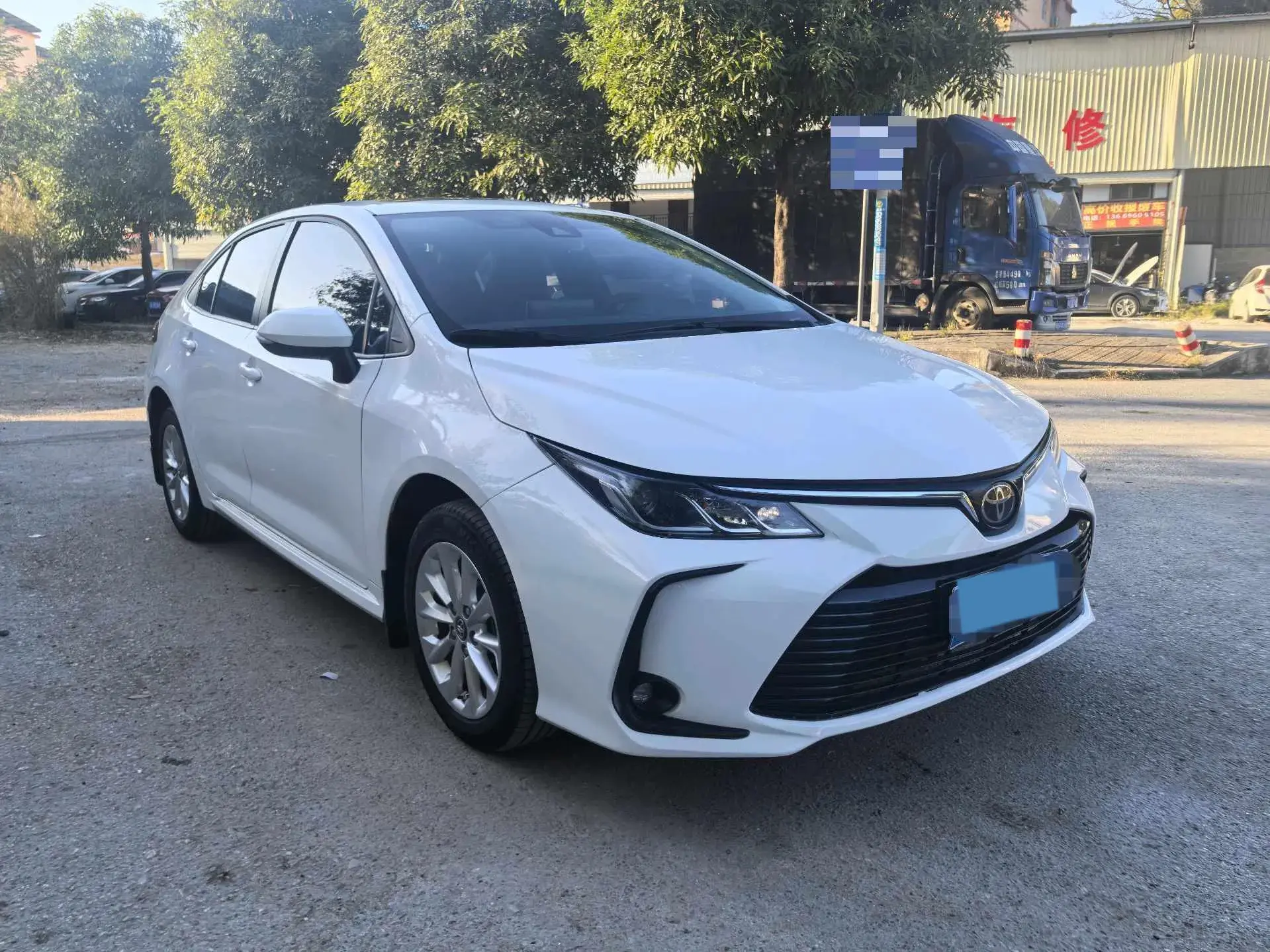 2021 TOYOTA COROLLA thumbnail 2