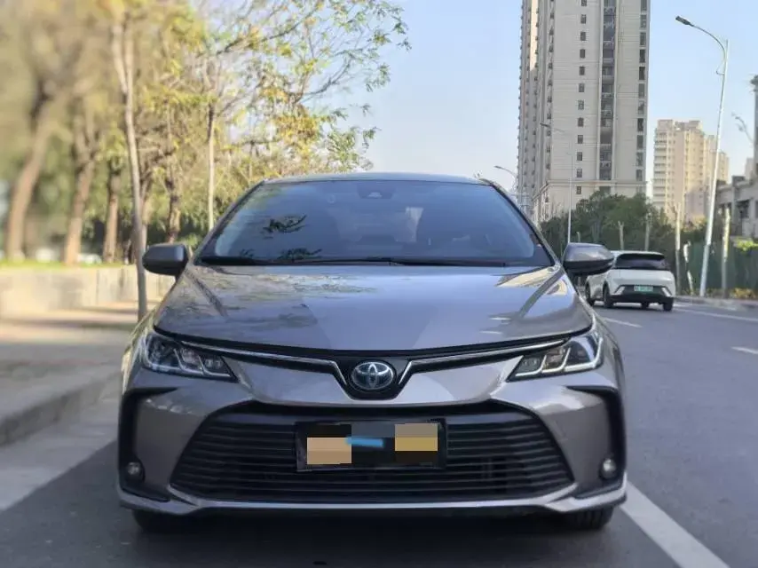 2021 TOYOTA COROLLA thumbnail 2