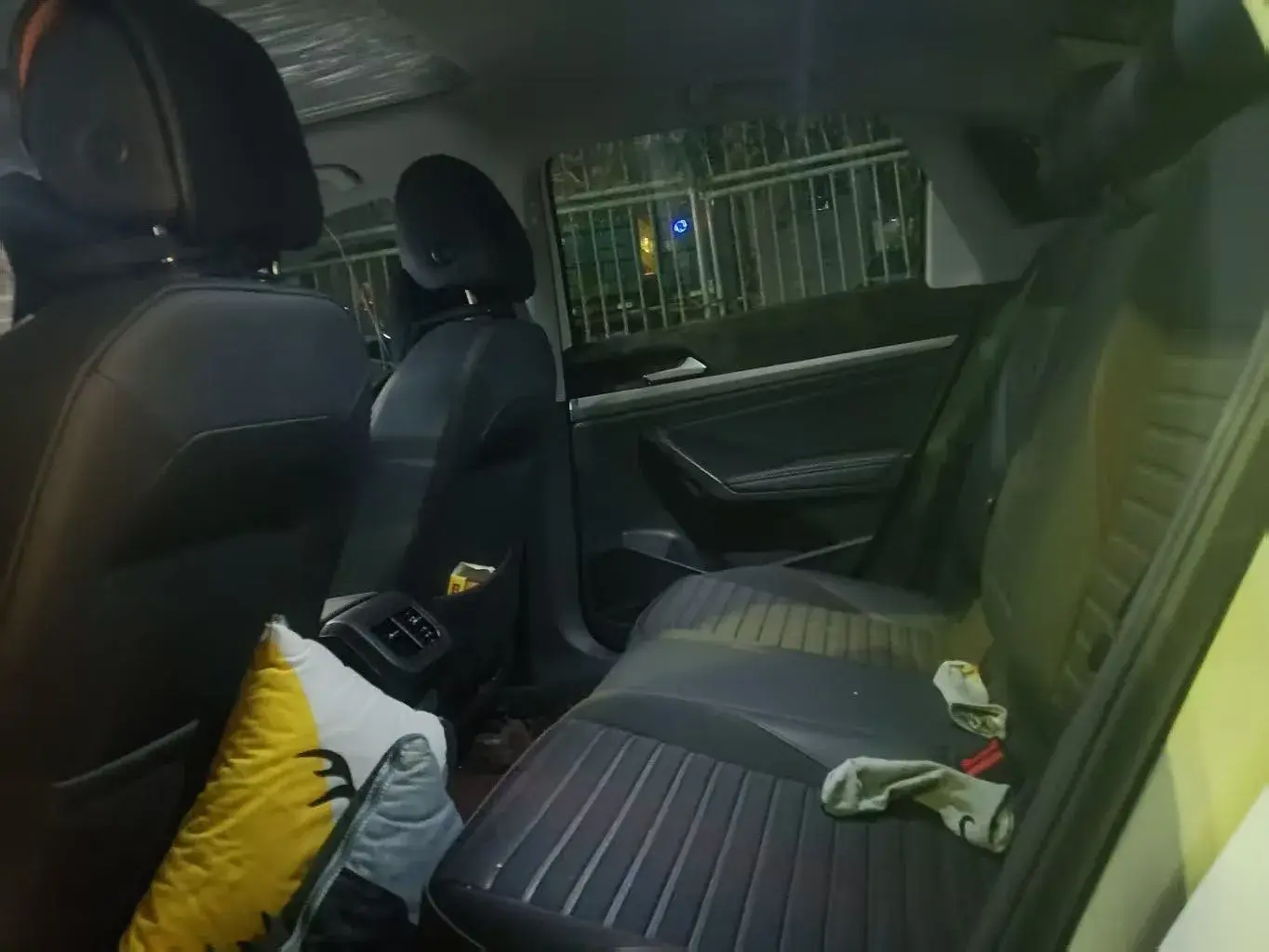 2024 VOLKSWAGEN LAVIDA thumbnail 4