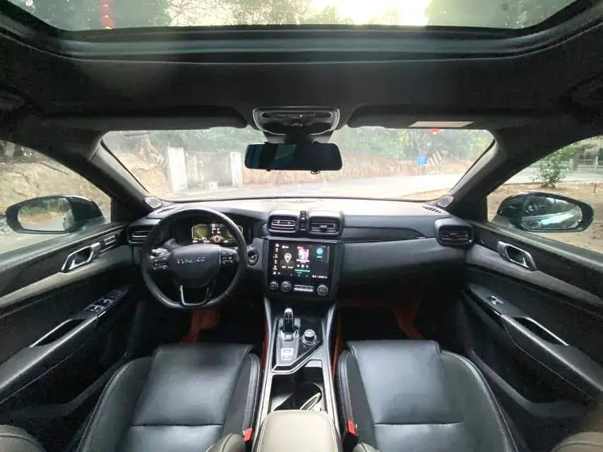 2021 LYNK&CO 03 thumbnail 4