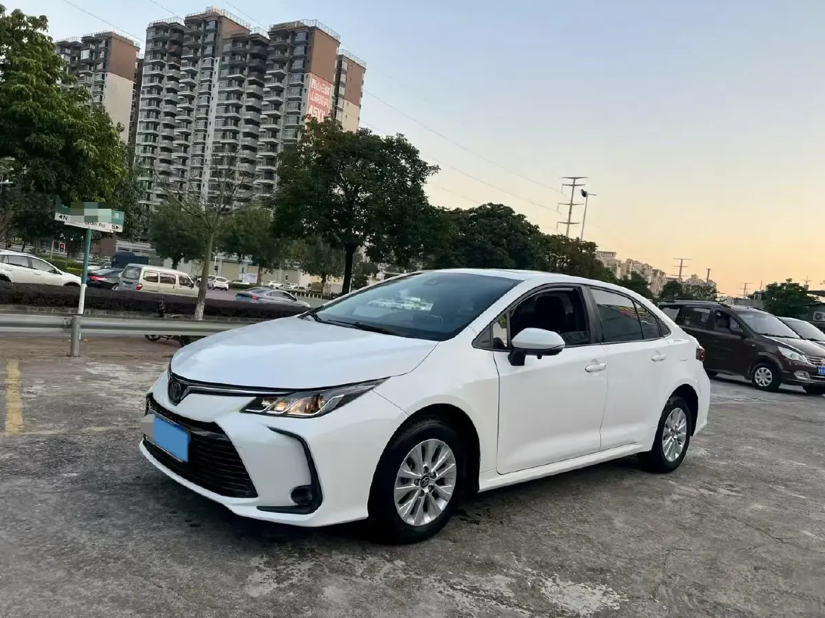 2019 Toyota Corolla 1.2T 116HP L4 CVT