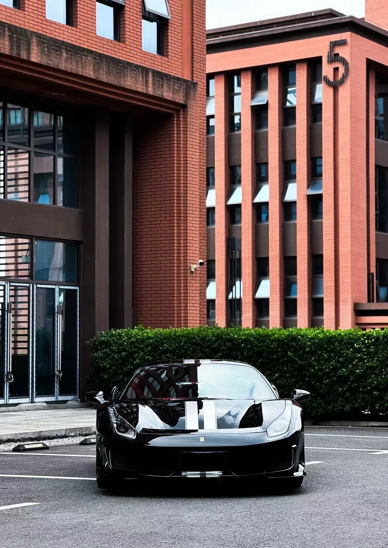 2018 FERRARI 488 thumbnail 2