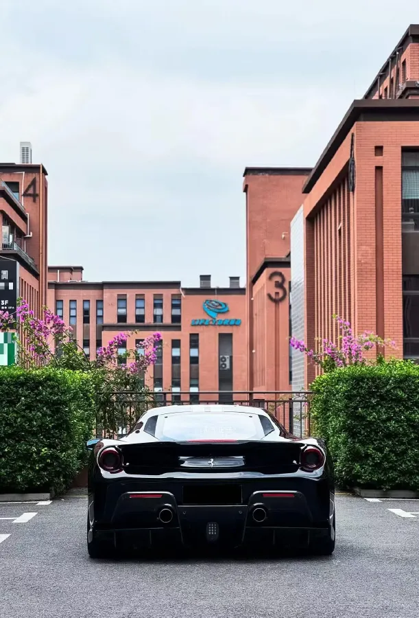 2018 Ferrari 488 3.9T 720HP V8 7DCT,autocango,china used car exporter,china ev exporter,chinese used car exporter,chinese used ev exporter