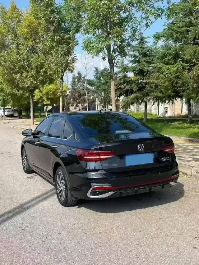 2023 VOLKSWAGEN LAVIDA thumbnail 4