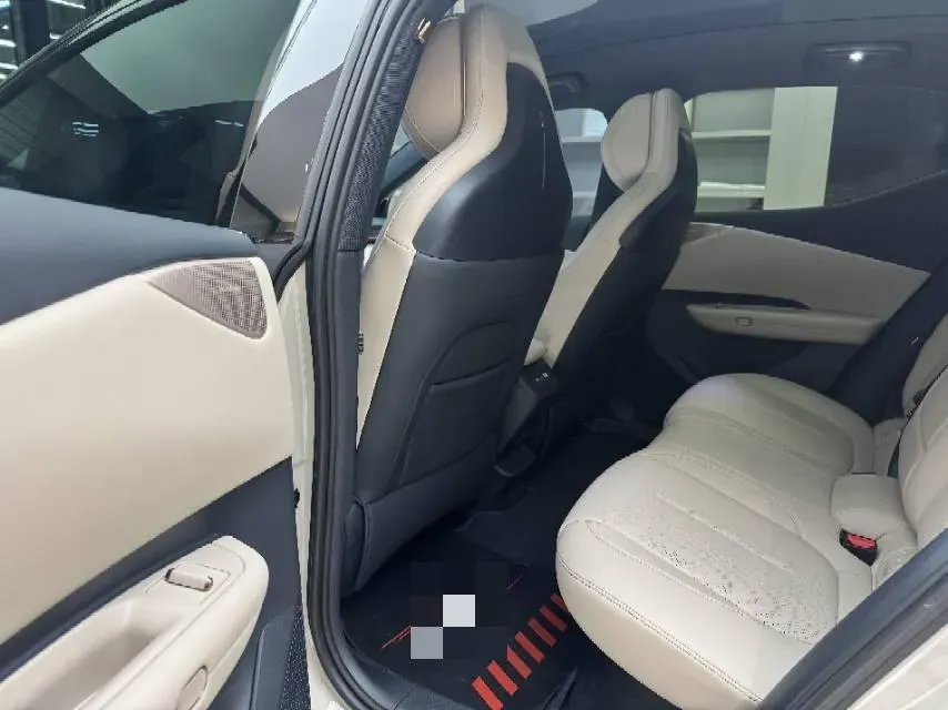 2025 LYNK&CO Z20 BEV 61.47KWH,autocango,china used car exporter,china ev exporter,chinese used car exporter,chinese used ev exporter