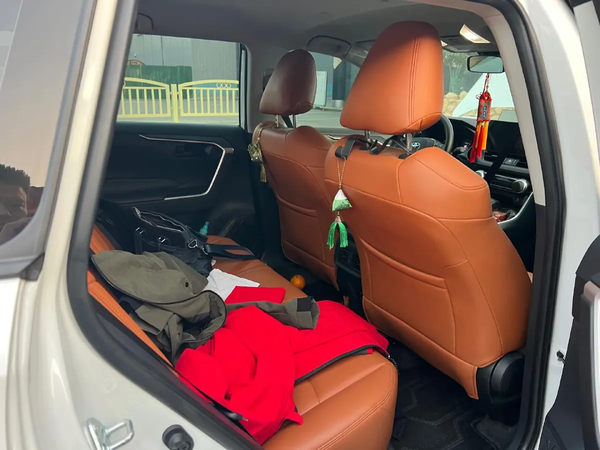 2023 Toyota RAV4 2.0L 171HP L4 CVT,autocango,china used car exporter,china ev exporter,chinese used car exporter,chinese used ev exporter