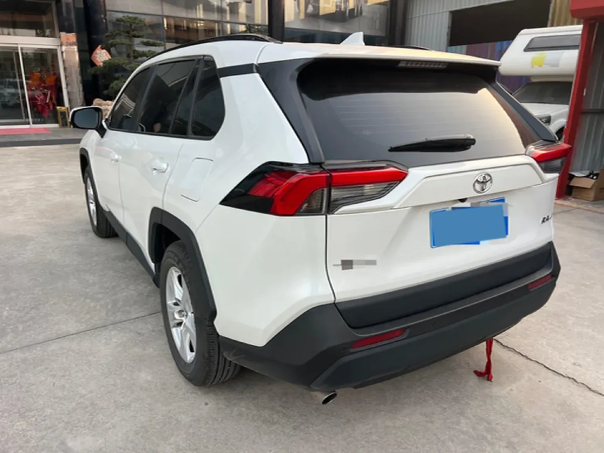 2023 Toyota RAV4 2.0L 171HP L4 CVT,autocango,china used car exporter,china ev exporter,chinese used car exporter,chinese used ev exporter