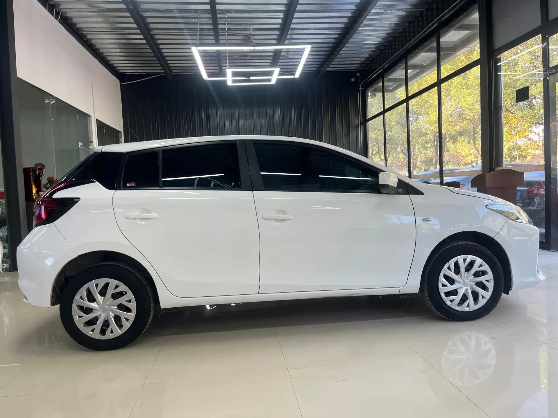 2019 TOYOTA VIOS thumbnail 3