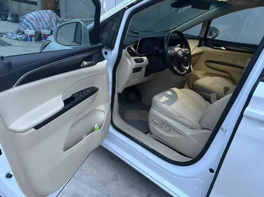 2022 BUICK GL8 thumbnail 2