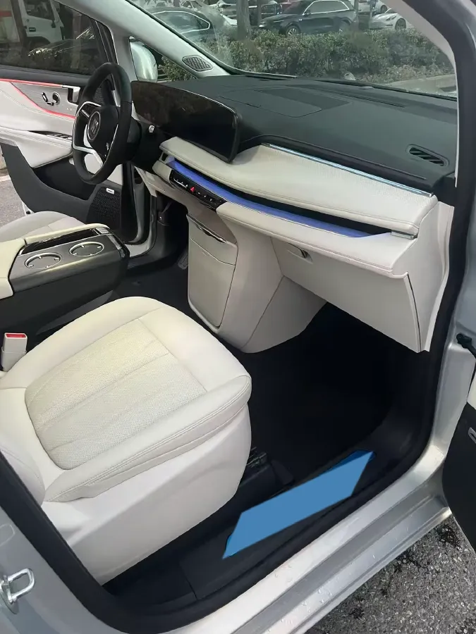 2024 Buick GL8 1.5T 180HP L4 2DHT PHEV 24.4KWH,autocango,china used car exporter,china ev exporter,chinese used car exporter,chinese used ev exporter