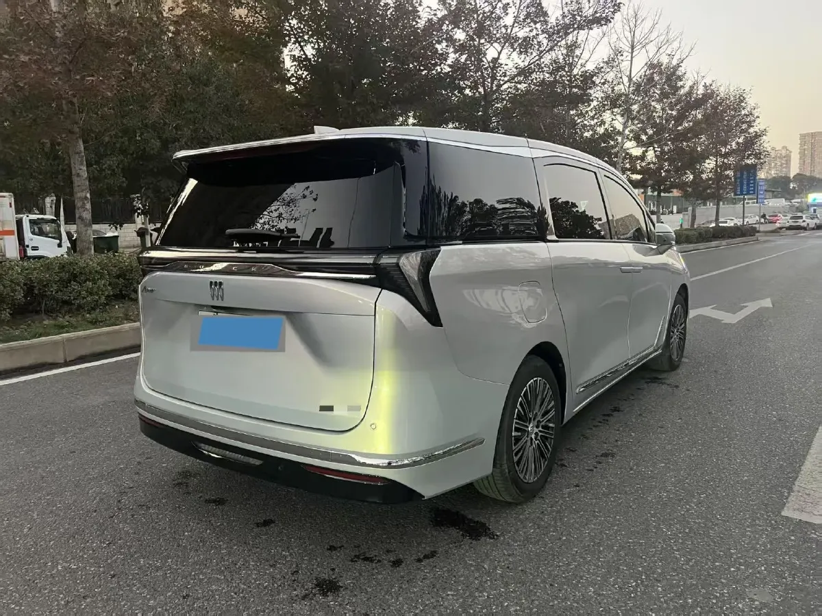 2024 Buick GL8 1.5T 180HP L4 2DHT PHEV 24.4KWH,autocango,china used car exporter,china ev exporter,chinese used car exporter,chinese used ev exporter
