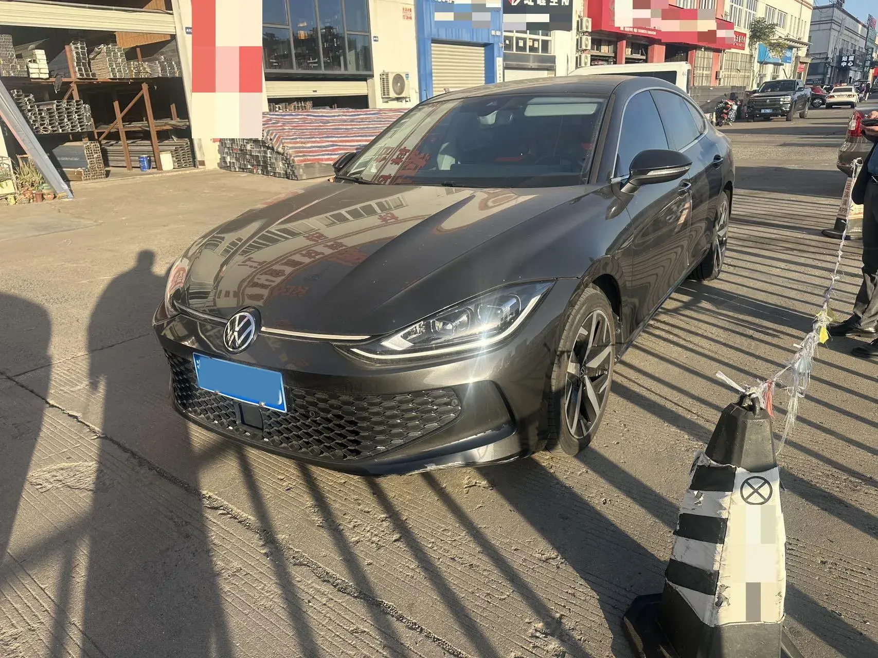 2023 VOLKSWAGEN LAMANDO view 1