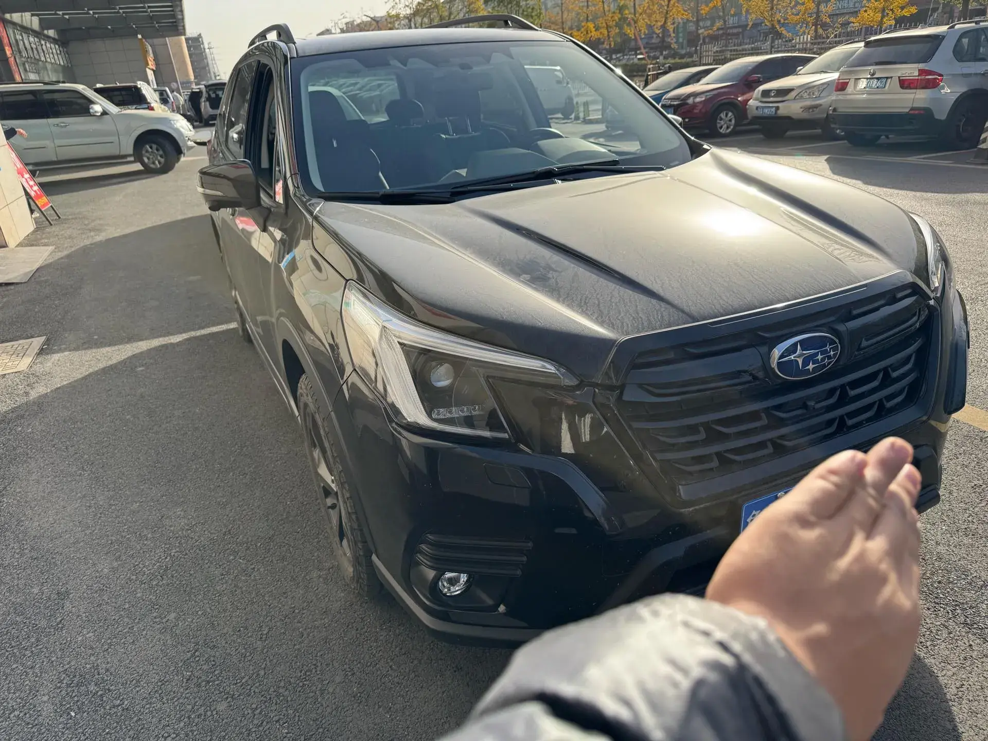 2024 SUBARU FORESTER thumbnail 4