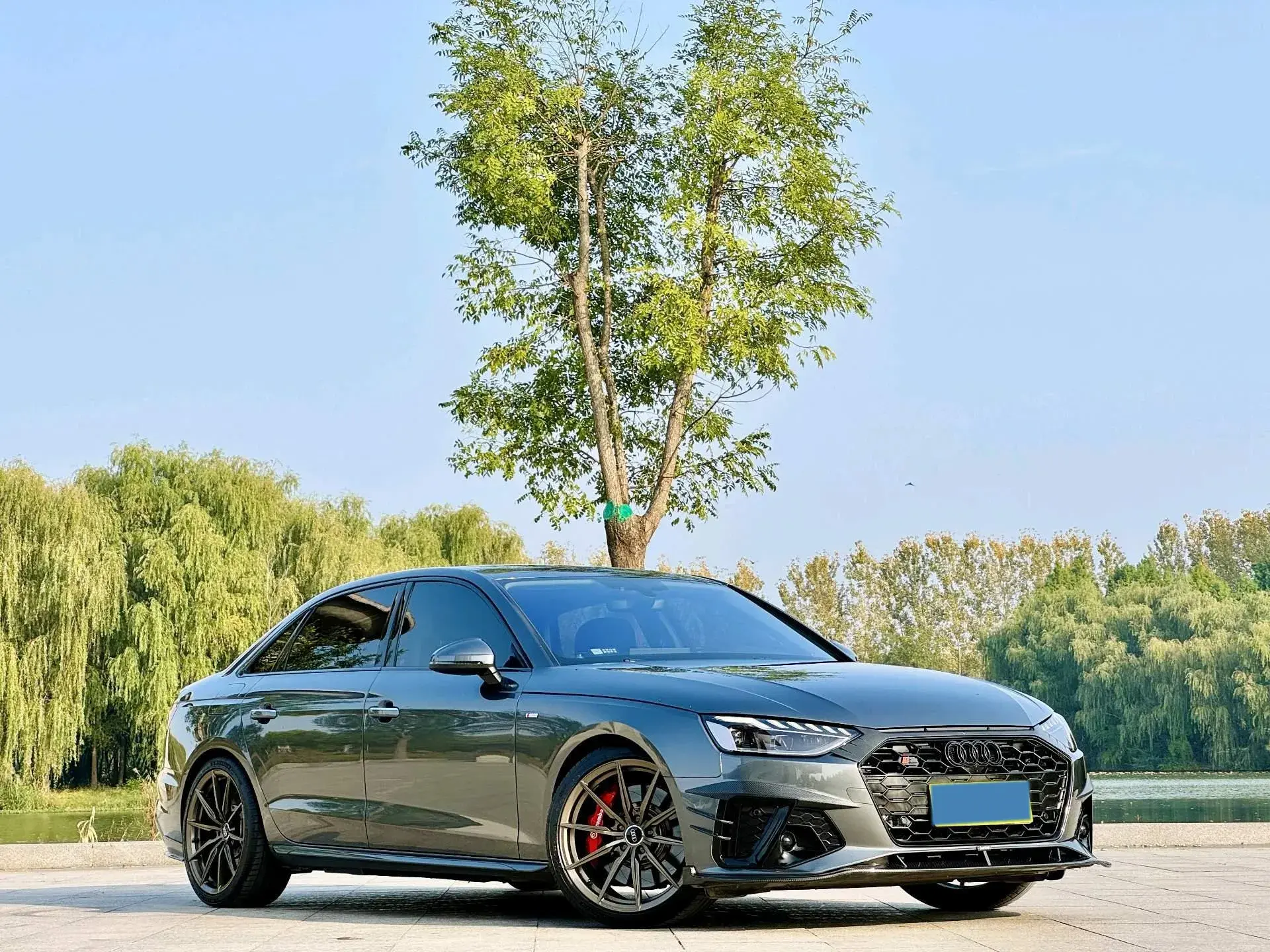 2020 AUDI A4L thumbnail 3