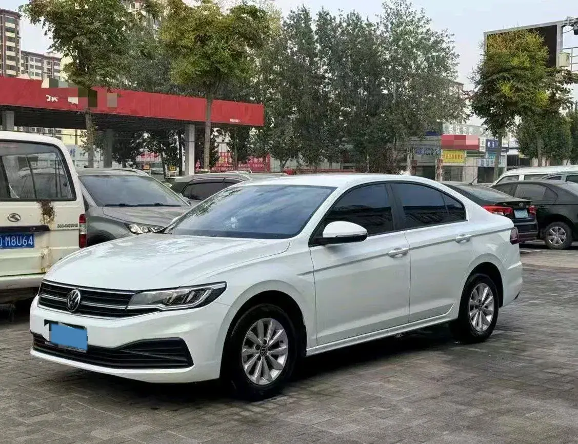 2021 VOLKSWAGEN BORA view 1