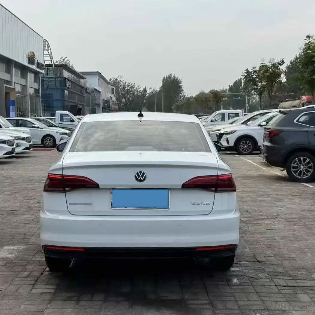 2021 VOLKSWAGEN BORA thumbnail 3