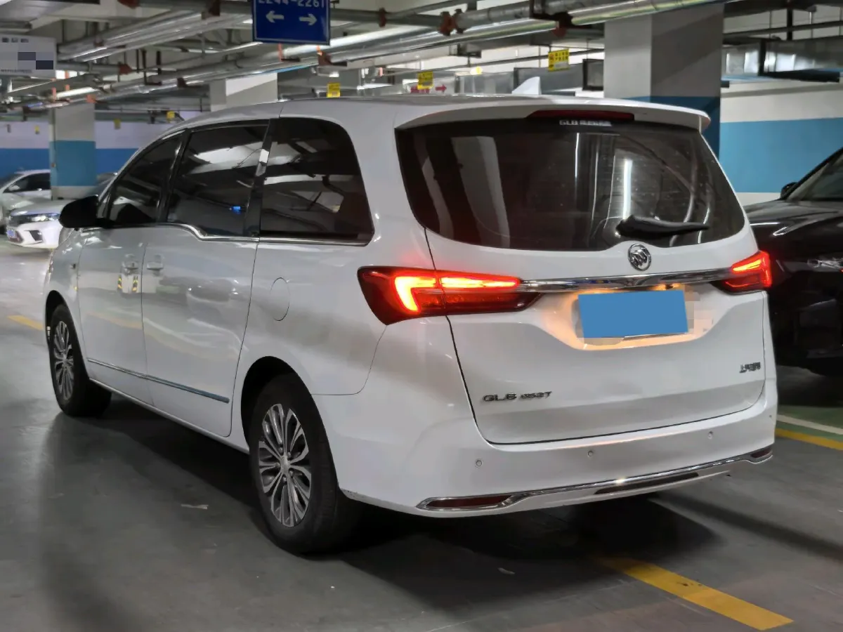 2021 Buick GL8 2.0T 237HP L4 9AT,autocango,china used car exporter,china ev exporter,chinese used car exporter,chinese used ev exporter