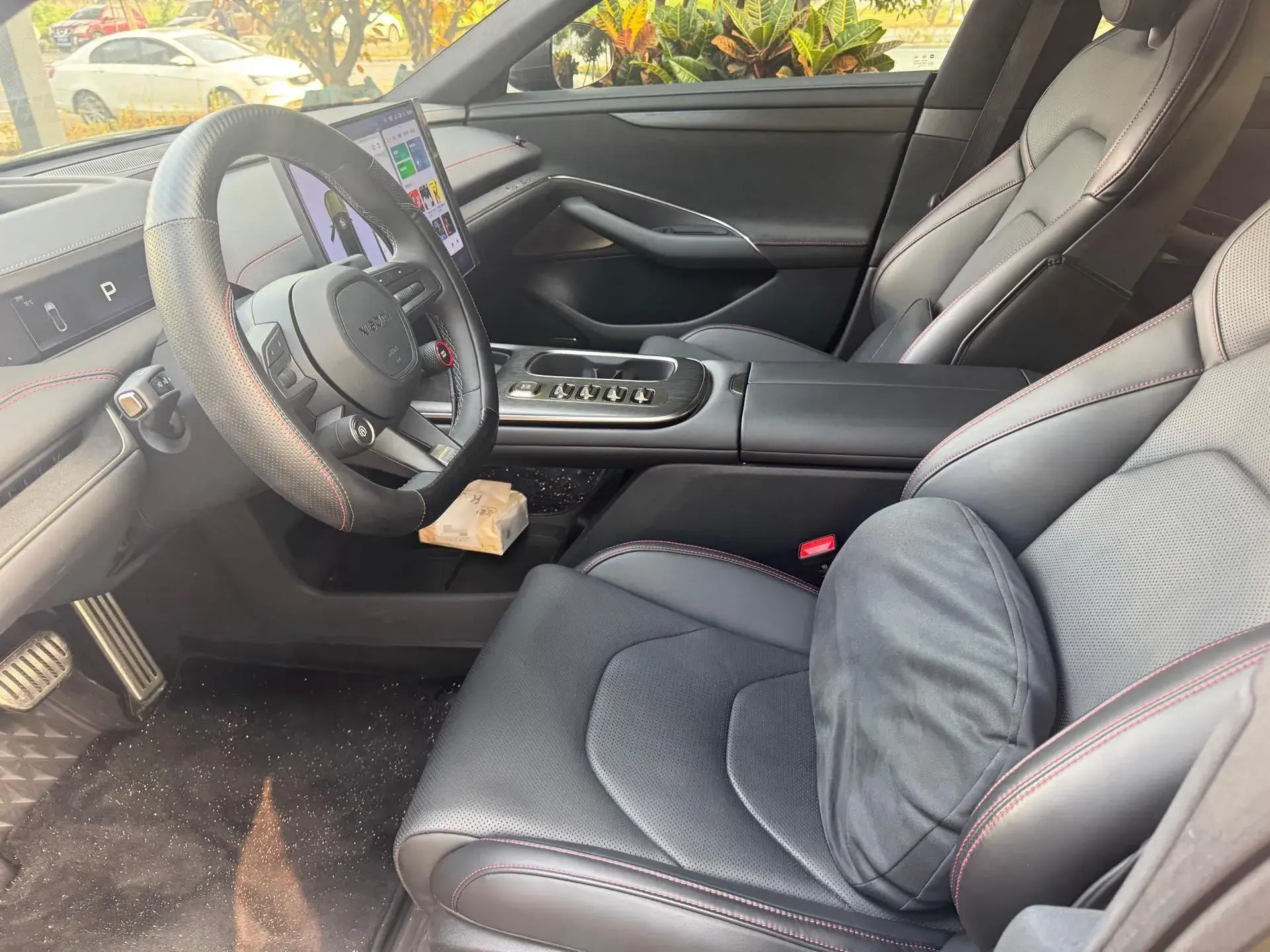 2024 MI SU7 thumbnail 4