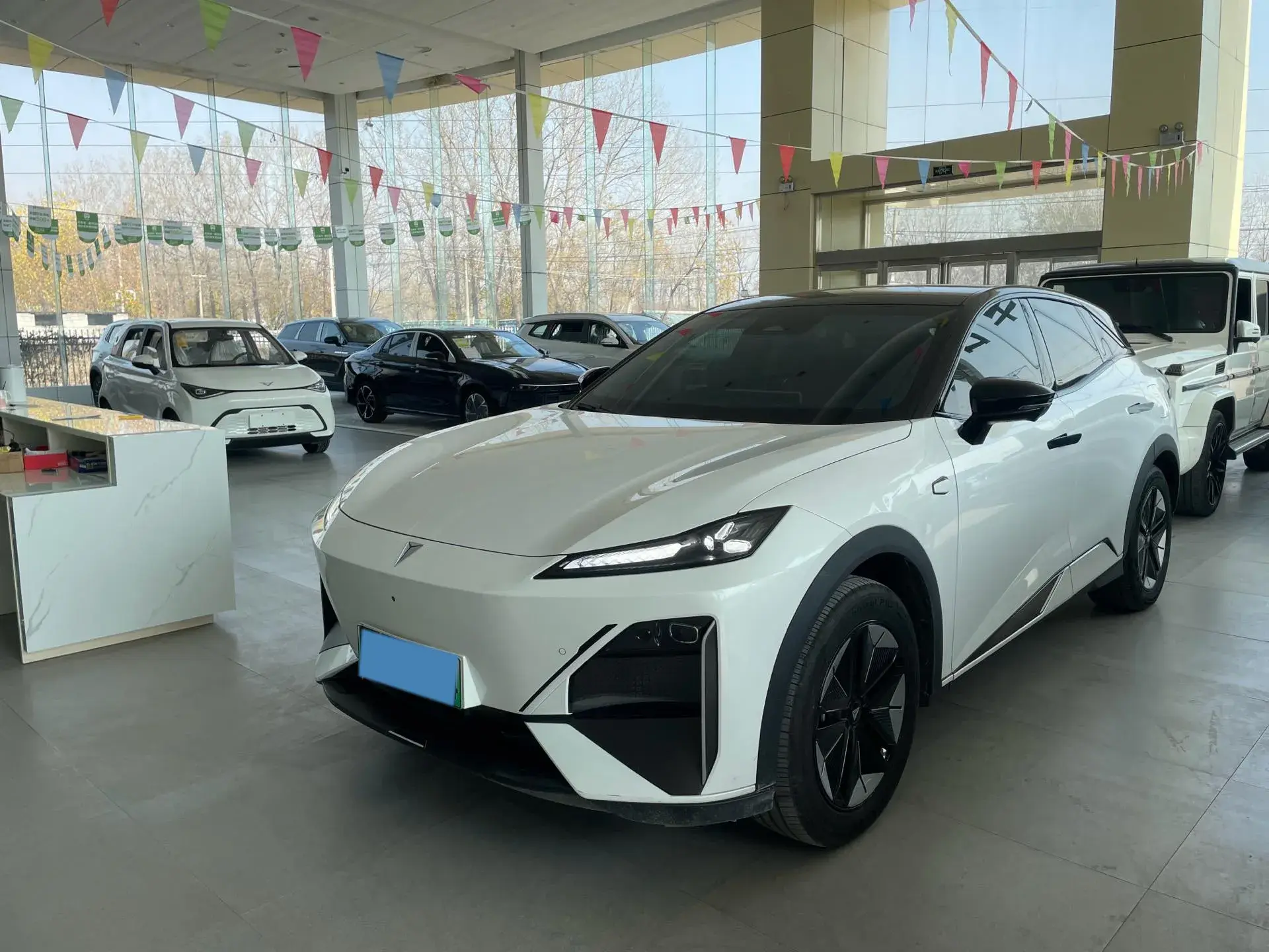 2024 DEEPAL S07 view 1