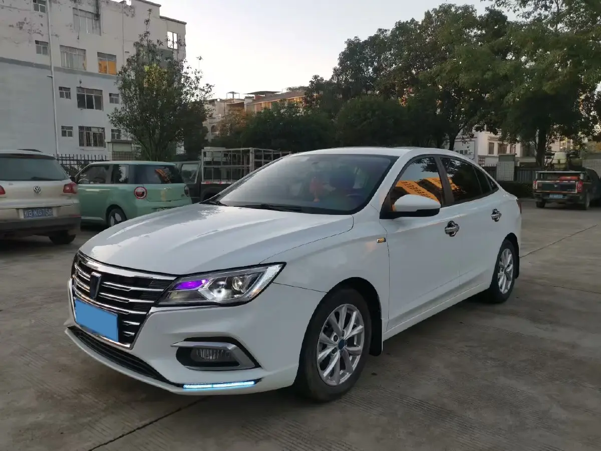 2019 Roewe i5 1.5L 120HP L4 CVT