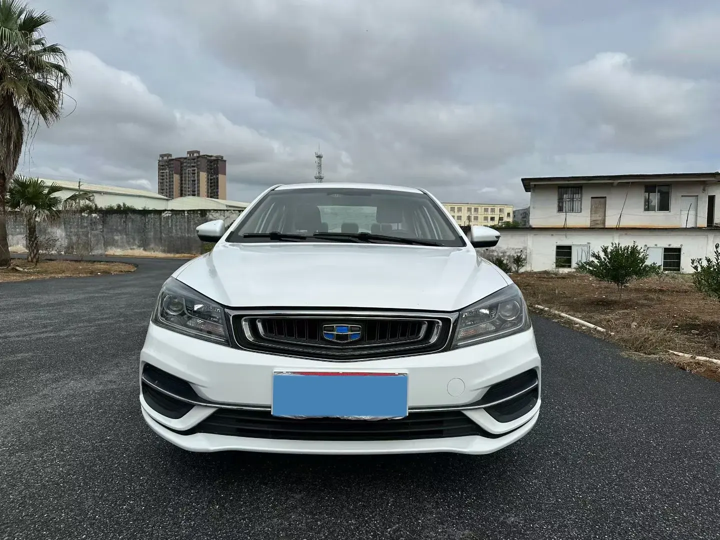 2018 GEELY EMGRAND thumbnail 2
