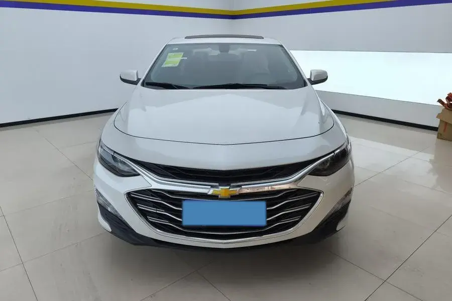 2022 CHEVROLET MALIBU thumbnail 3