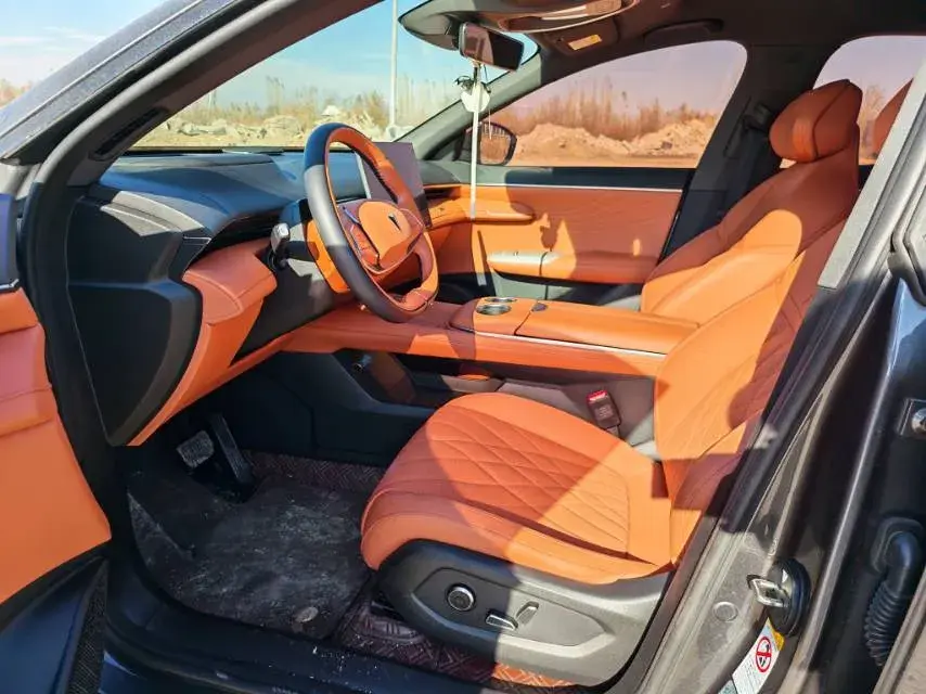 2023 DEEPAL S07 view 1