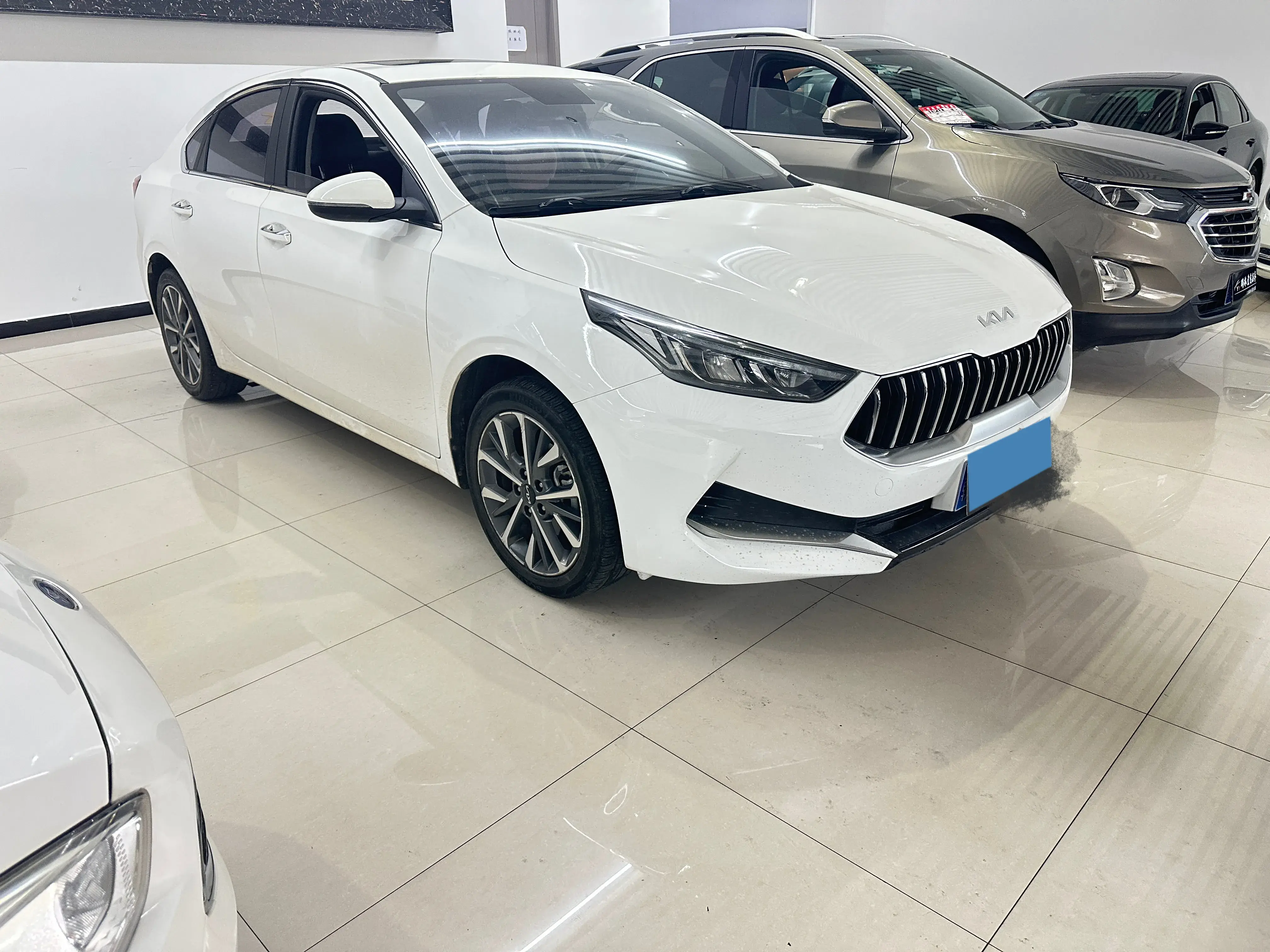 2021 KIA K3 thumbnail 2