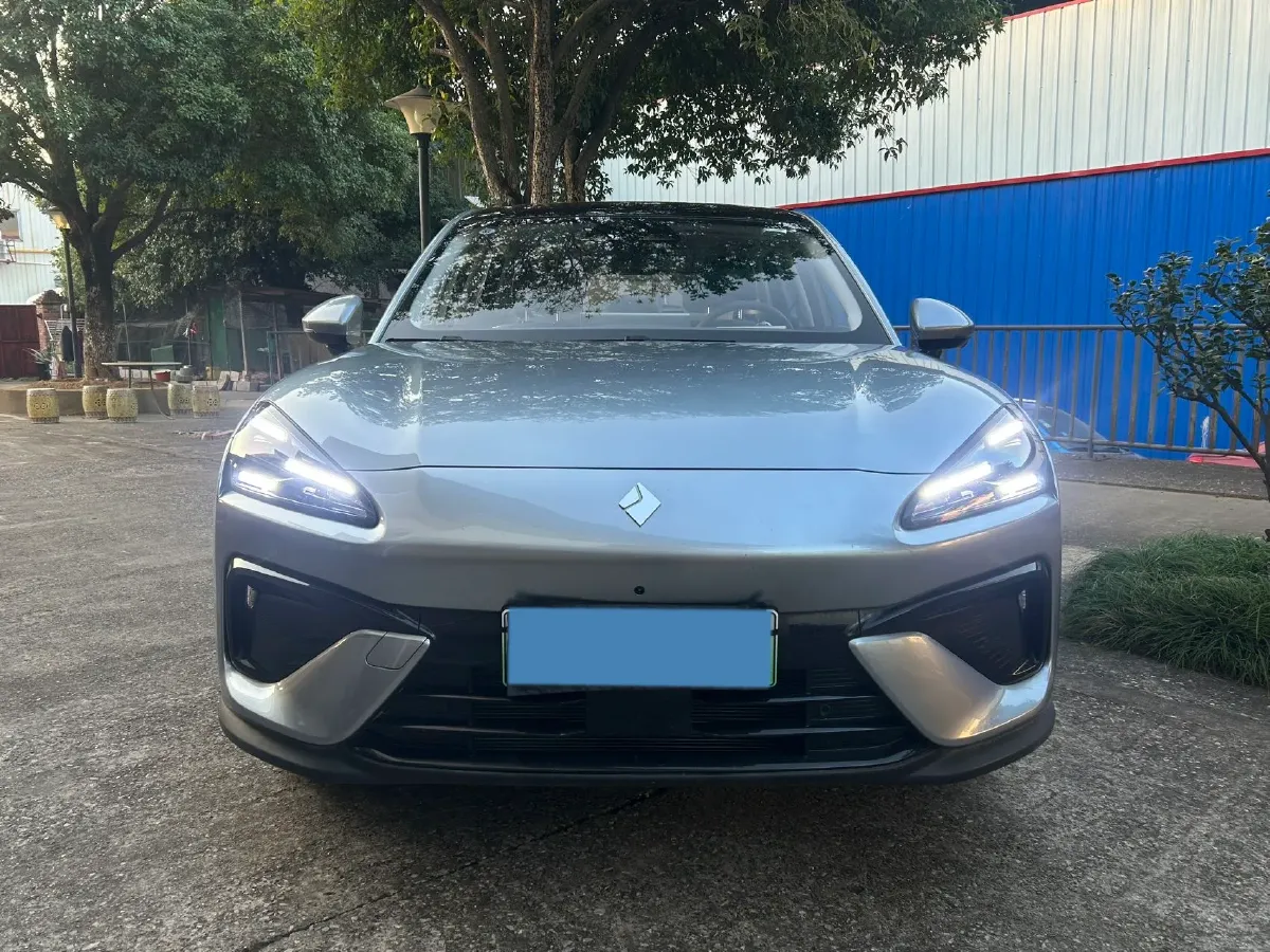 2024 BaoJun Cloud Sea 1.5L 106HP L4 E-CVT PHEV 20.5KWH,autocango,china used car exporter,china ev exporter,chinese used car exporter,chinese used ev exporter