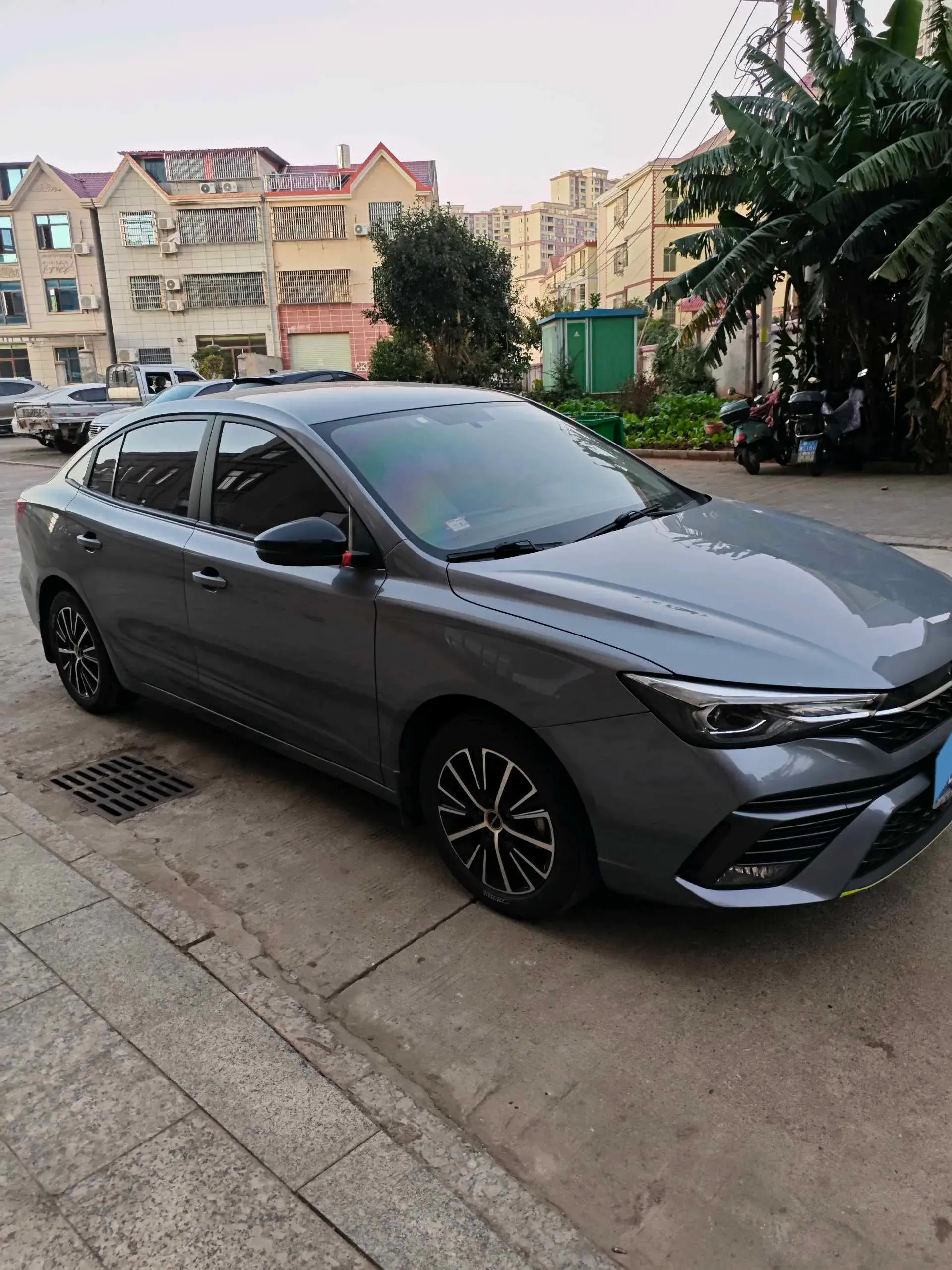 2021 ROEWE I5 thumbnail 3