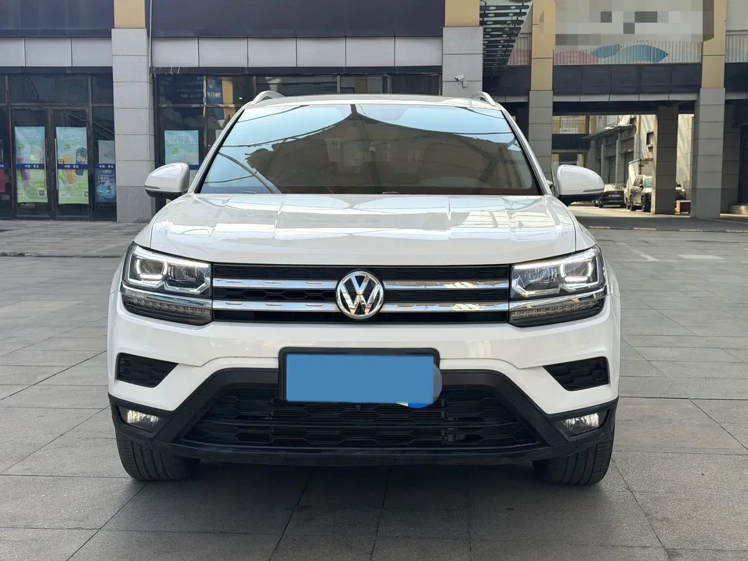 2021 VOLKSWAGEN THARU thumbnail 2
