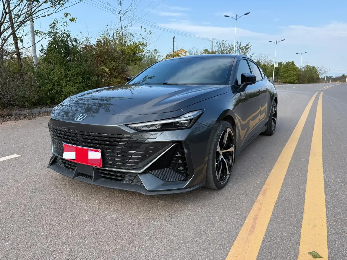 2022 ChangAn UNI-V 1.5T 188HP L4 7DCT