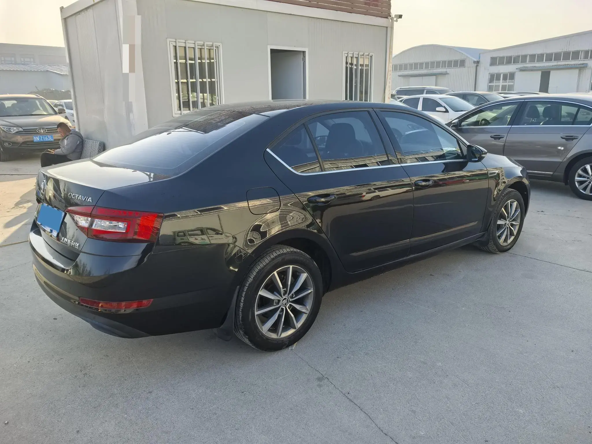 2019 SKODA OCTAVIA thumbnail 4