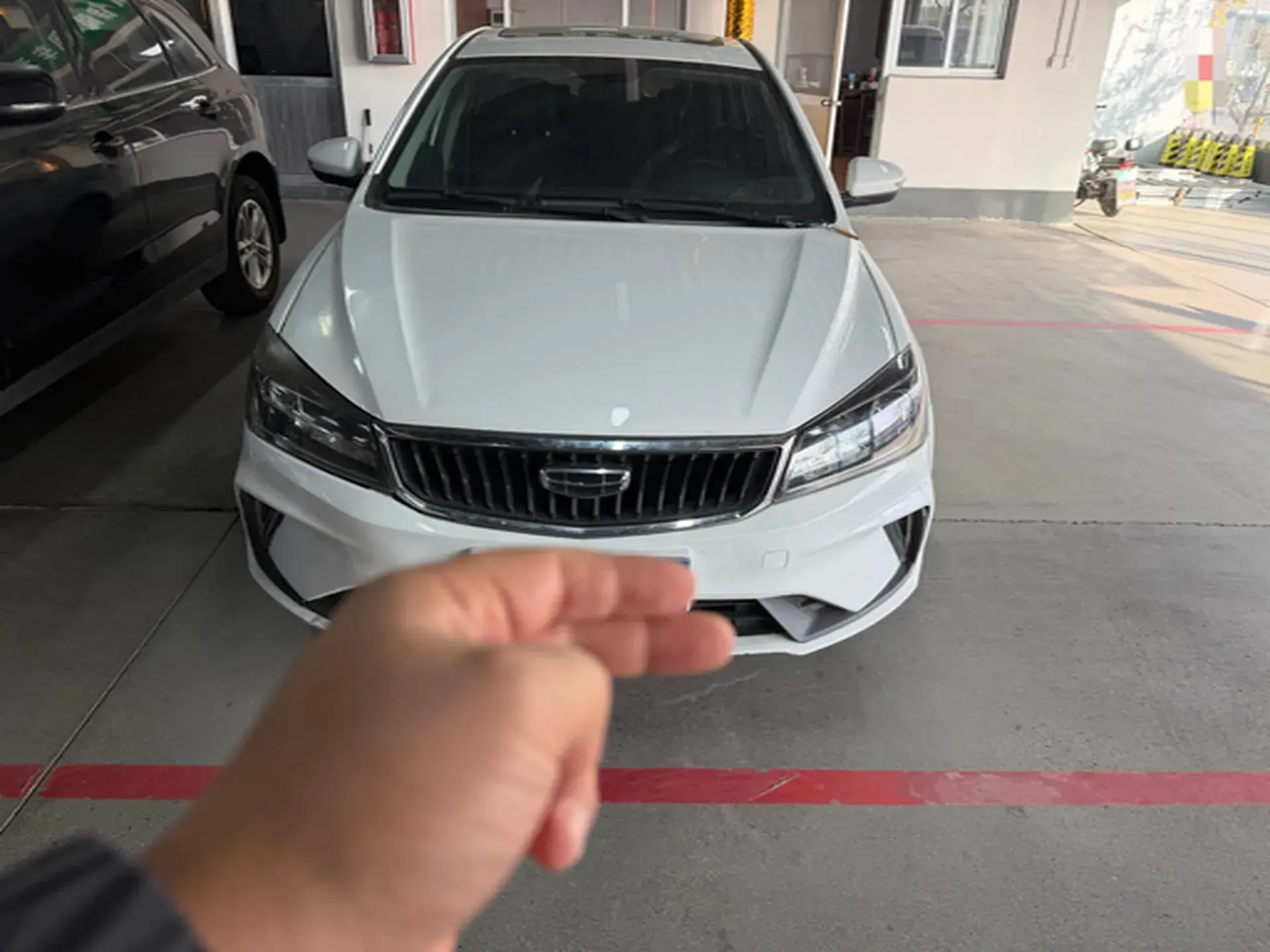 2021 GEELY EMGRAND thumbnail 2
