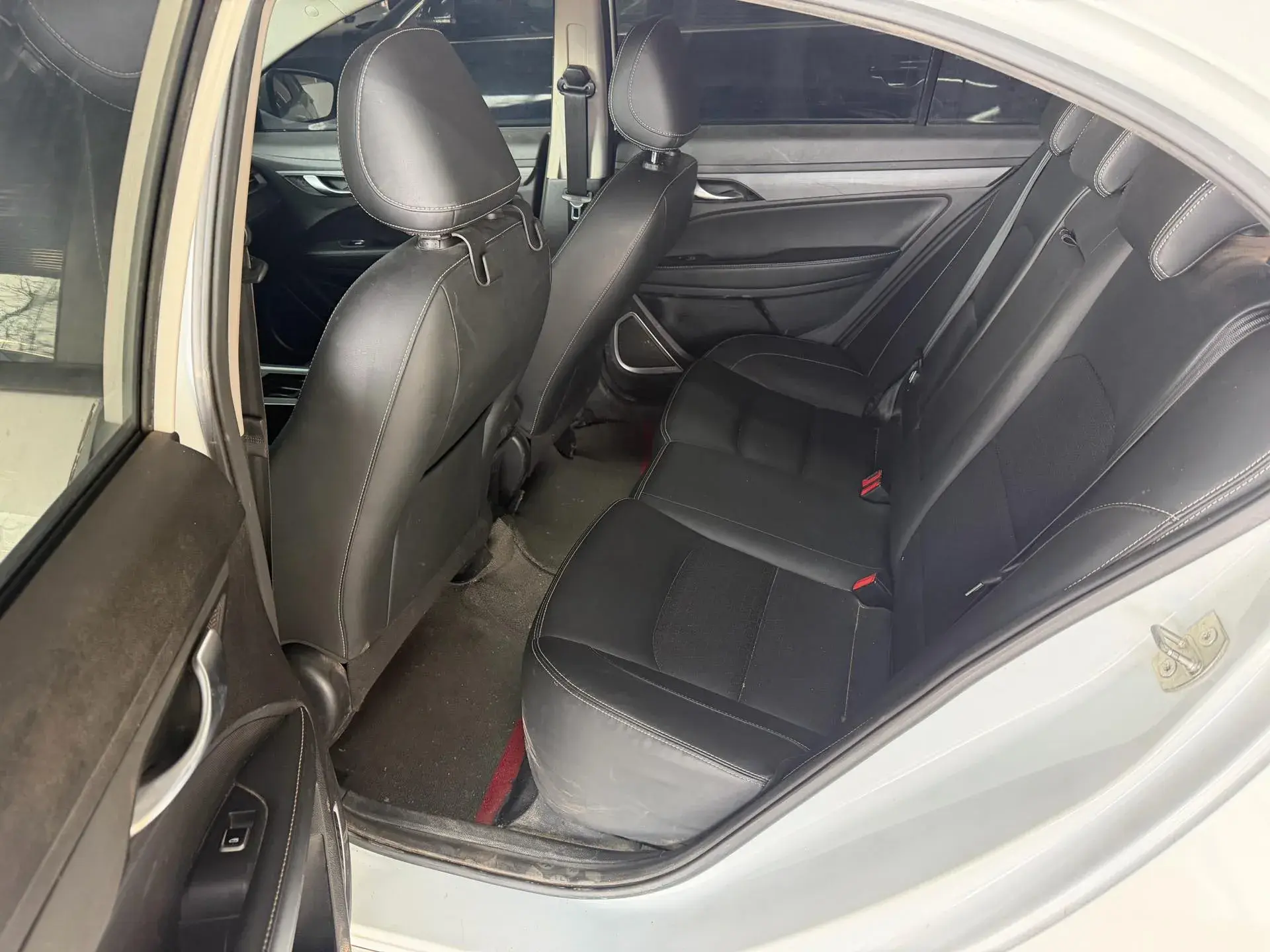 2021 GEELY EMGRAND thumbnail 4