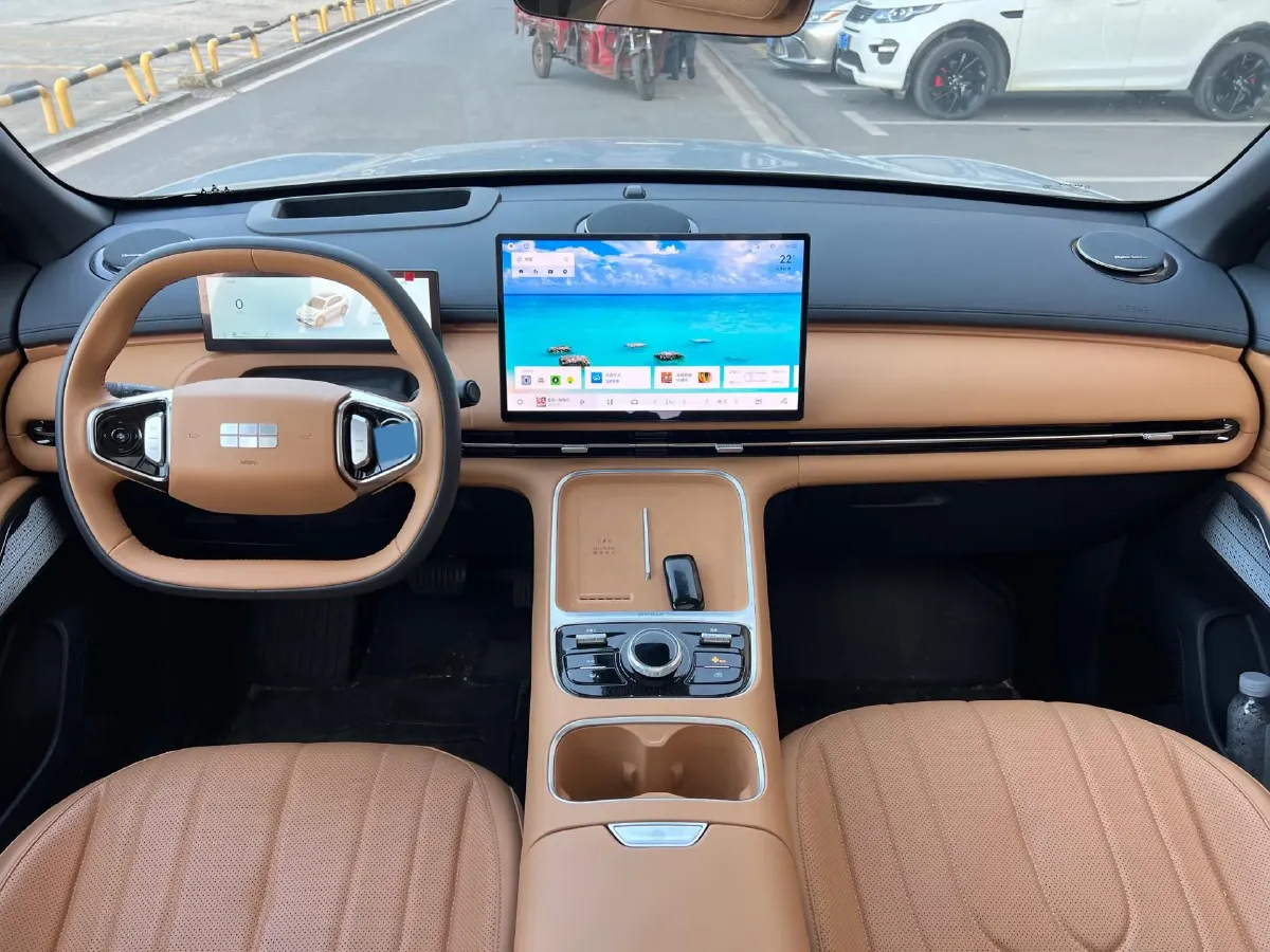 2025 Geely Galaxy Starship 7 1.5L 112HP L4 1DHT PHEV 19.09KWH,autocango,china used car exporter,china ev exporter,chinese used car exporter,chinese used ev exporter