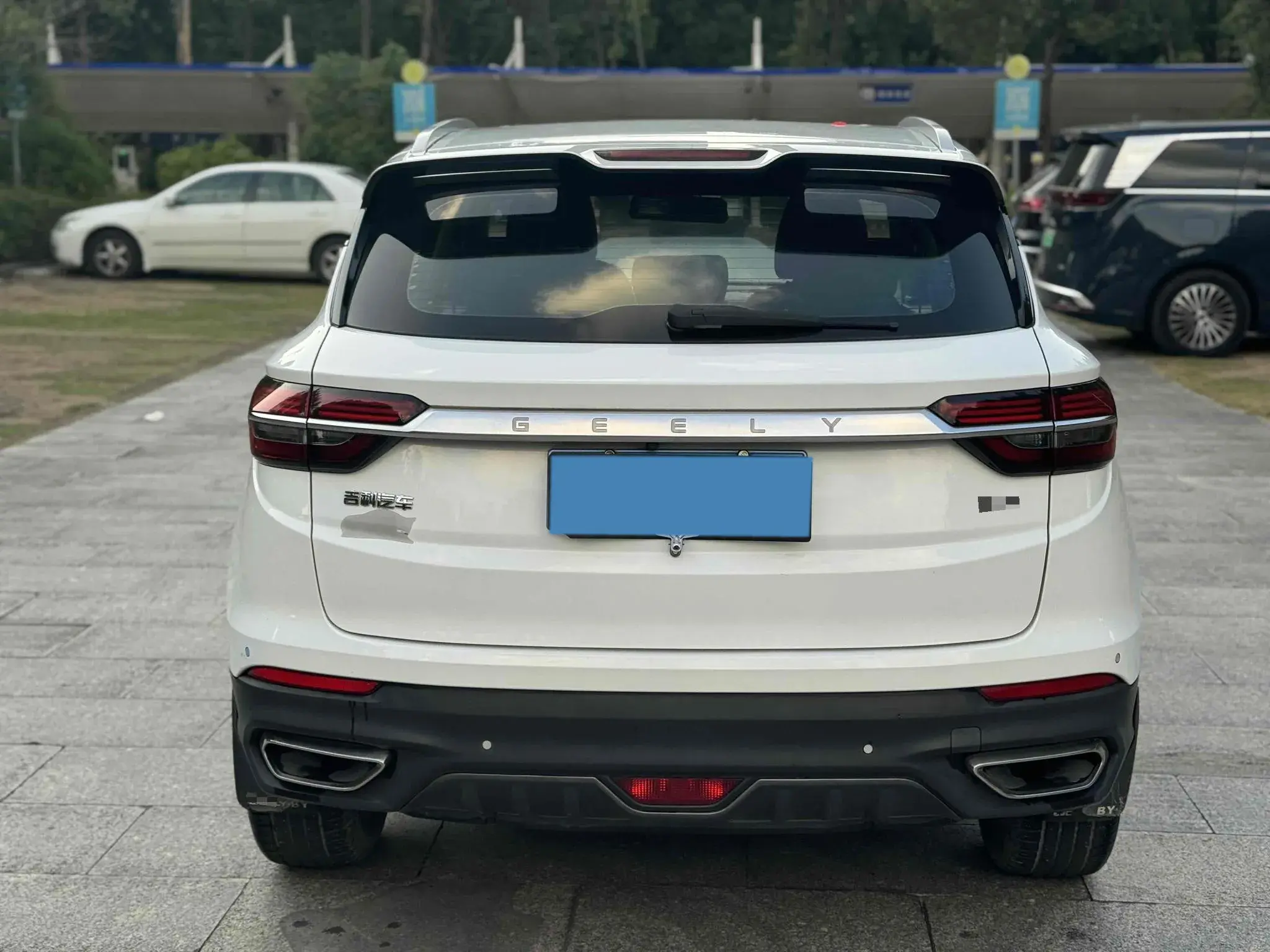 2019 GEELY COOLRAY thumbnail 4