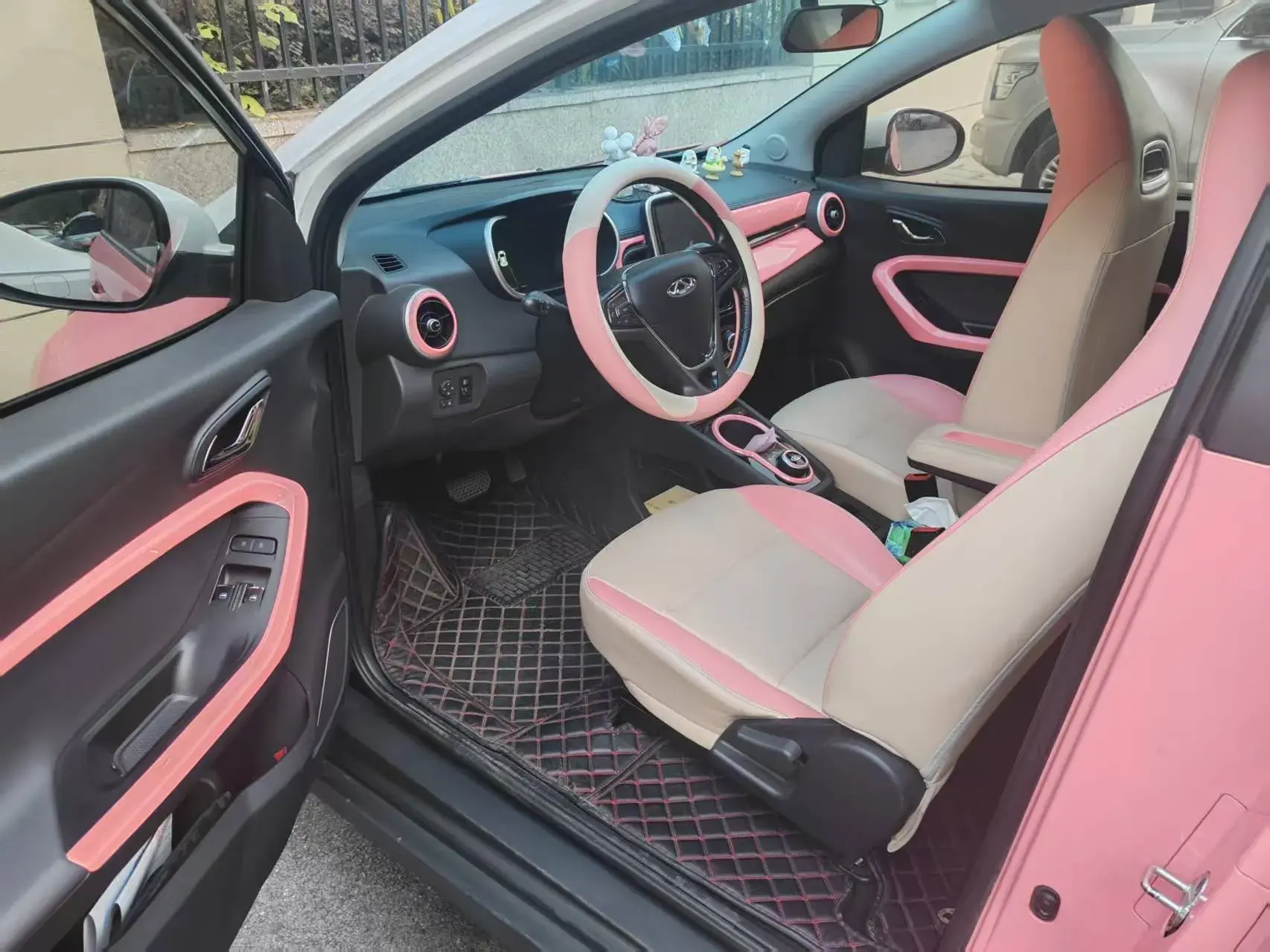 2019 CHERY LITTLE thumbnail 3