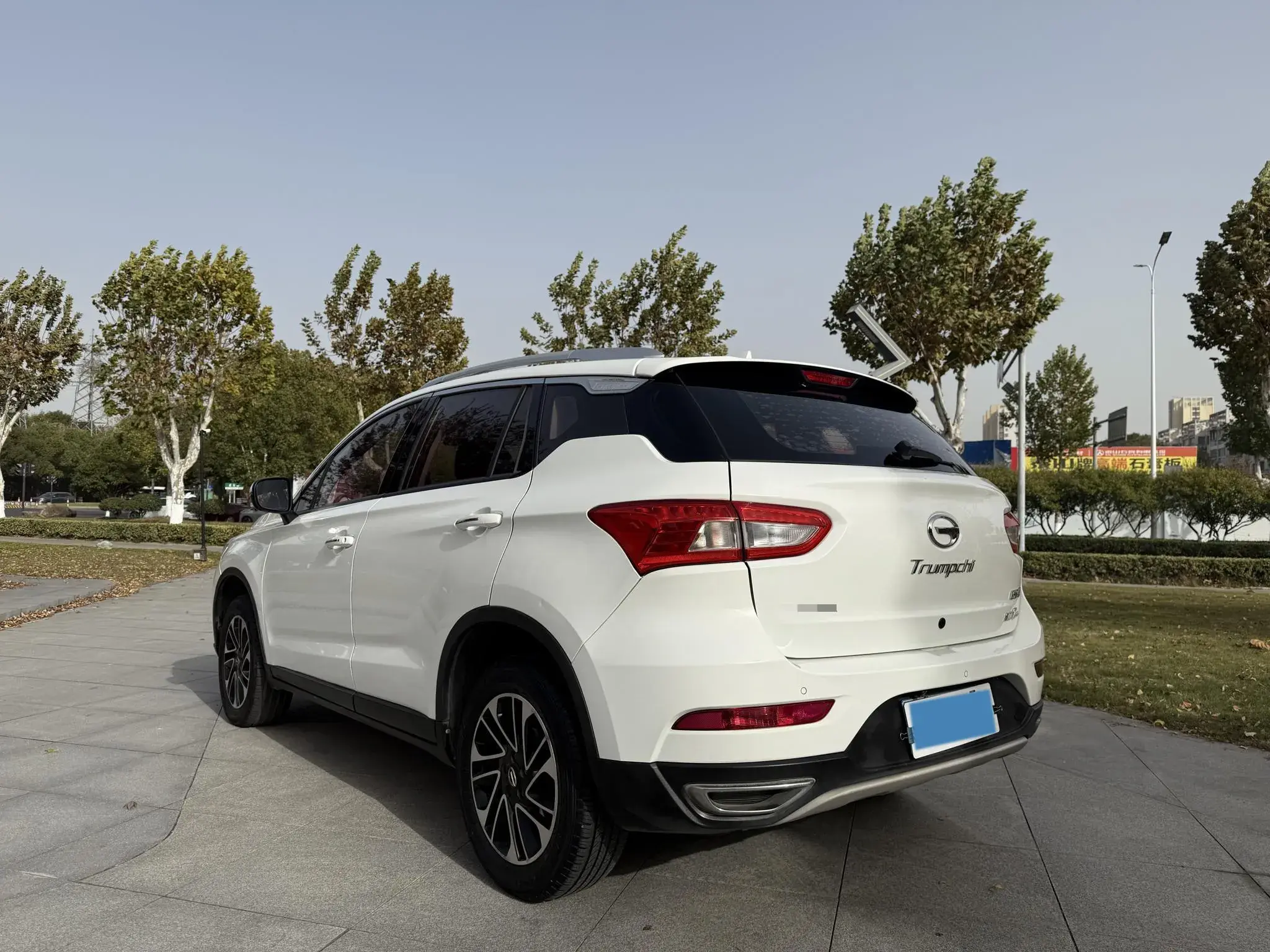 2018 GAC TRUMPCHI thumbnail 4