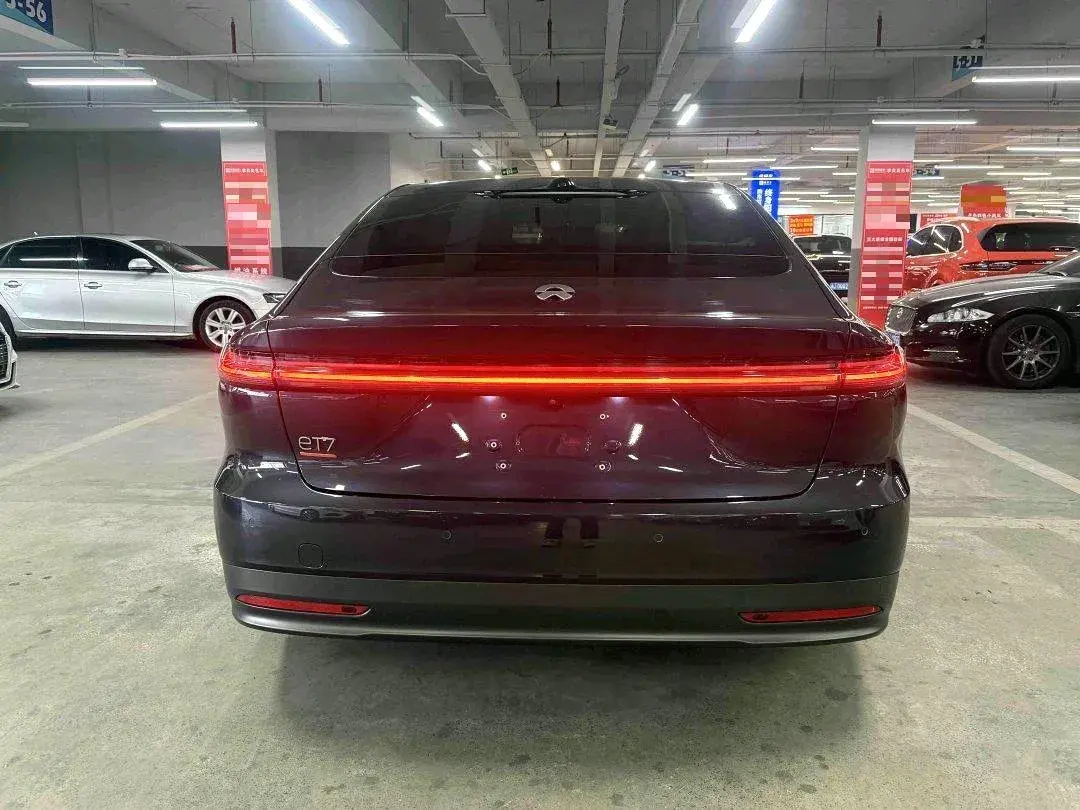 2021 VOLKSWAGEN ID.6 thumbnail 3