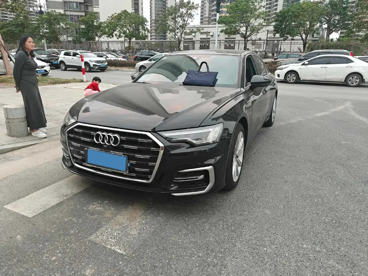 2024 Audi A6L 2.0T 245HP L4 7DCT