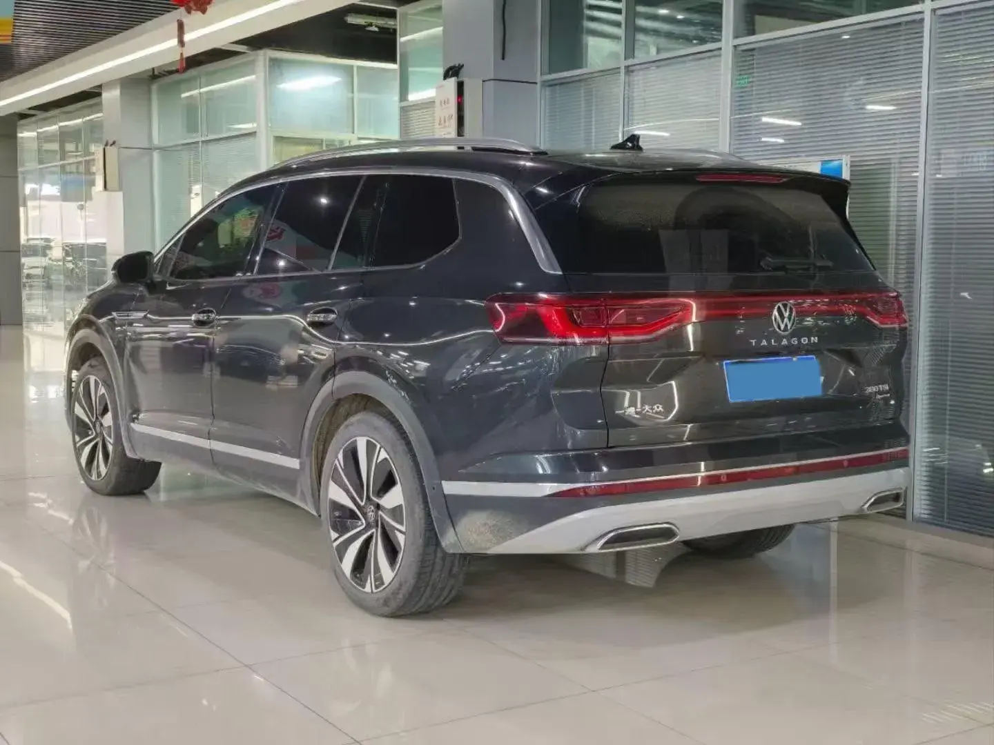 2023 VOLKSWAGEN TALAGON thumbnail 3