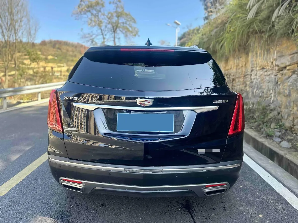 2021 Cadillac XT5 2.0T 237HP L4 9AT,autocango,china used car exporter,china ev exporter,chinese used car exporter,chinese used ev exporter