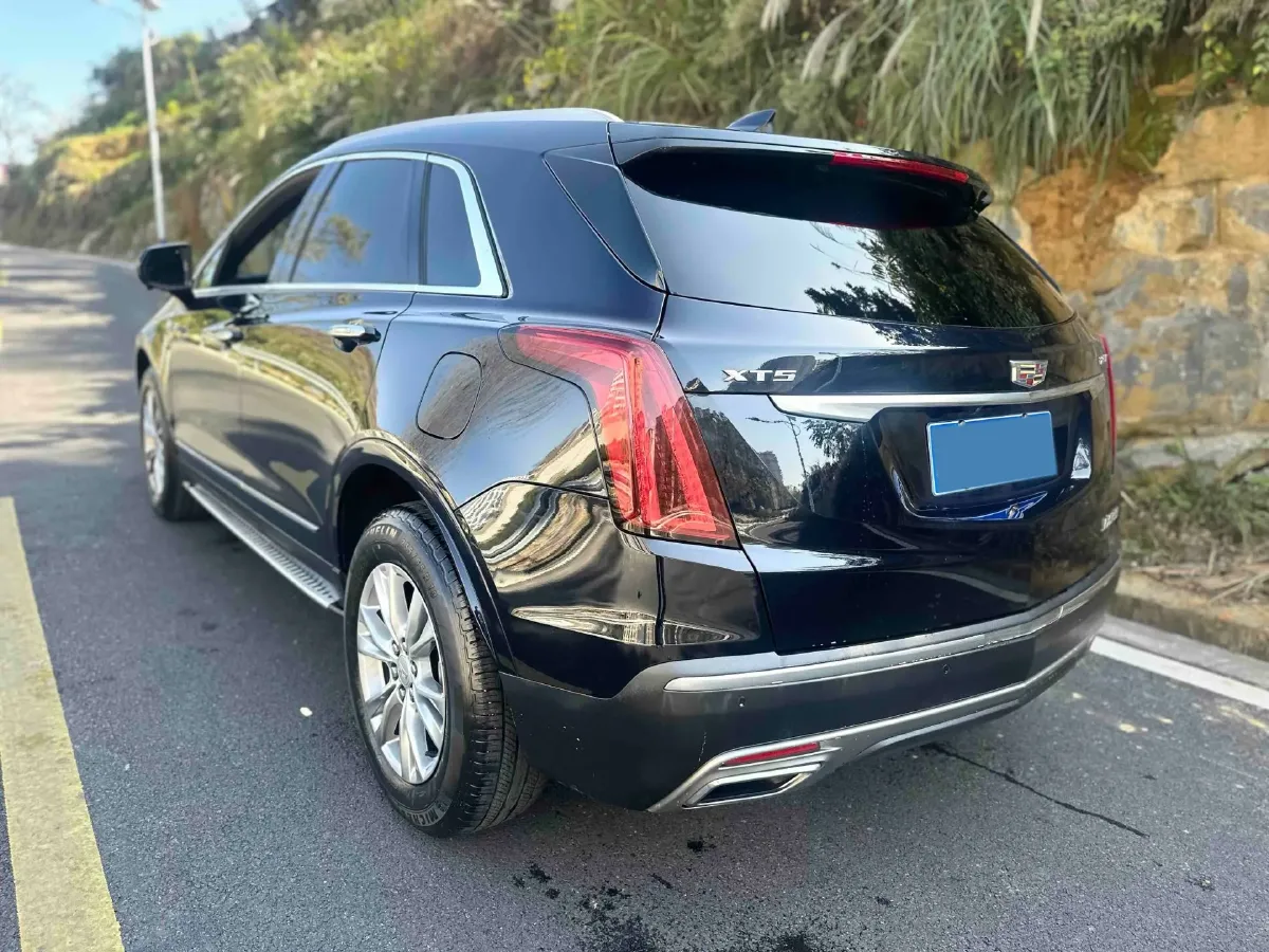 2021 Cadillac XT5 2.0T 237HP L4 9AT,autocango,china used car exporter,china ev exporter,chinese used car exporter,chinese used ev exporter