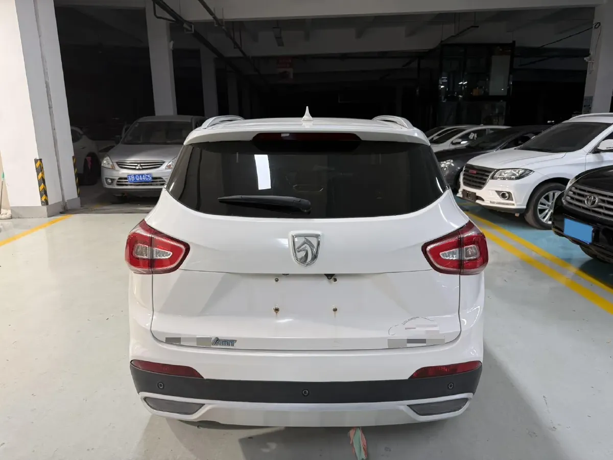 2017 BaoJun 510 1.5L 112HP L4 6MT,autocango,china used car exporter,china ev exporter,chinese used car exporter,chinese used ev exporter