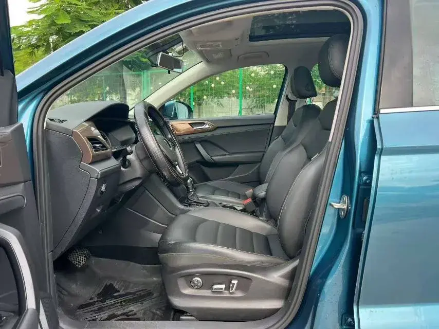 2021 VOLKSWAGEN THARU thumbnail 4