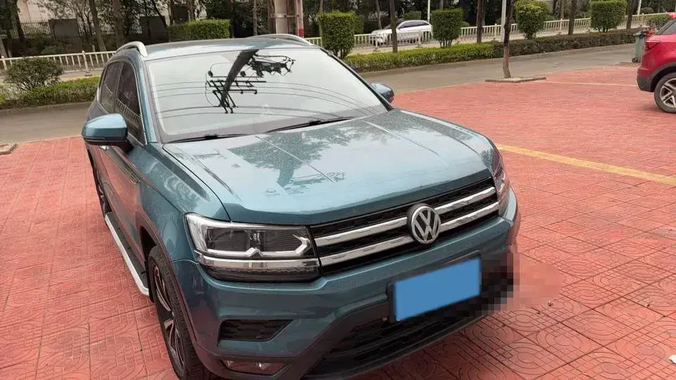 2021 VOLKSWAGEN THARU thumbnail 3