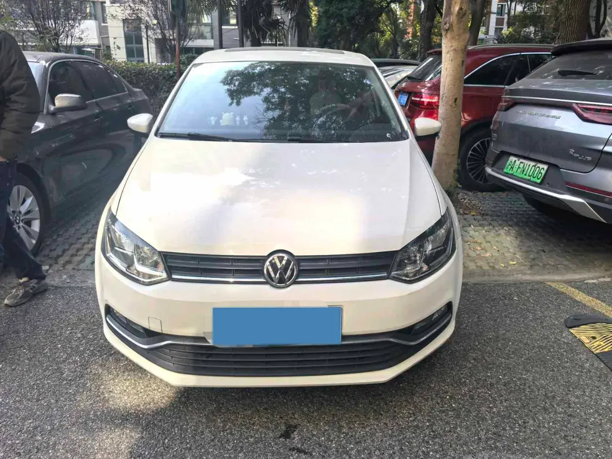 2018 VOLKSWAGEN POLO thumbnail 2