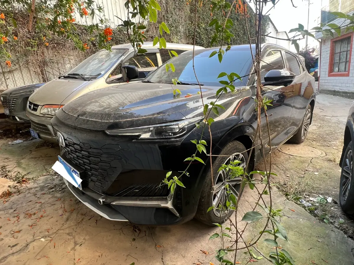 2021 ChangAn UNI-K 2.0T 233HP L4 8AT